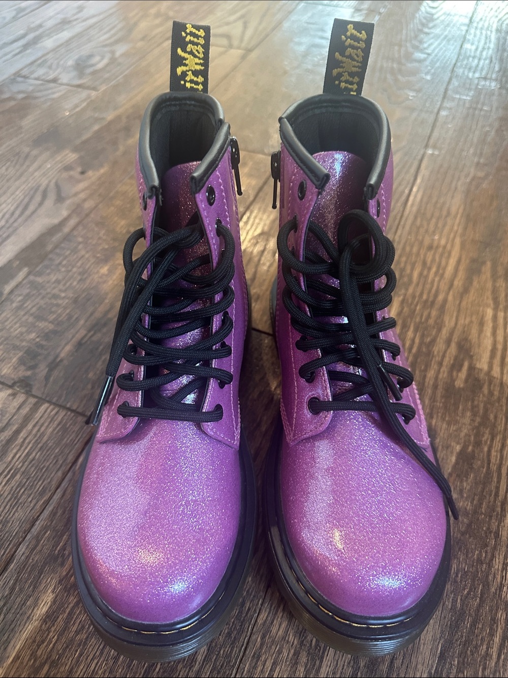 LIKE NEW Pink Doc Martens, Sz 2